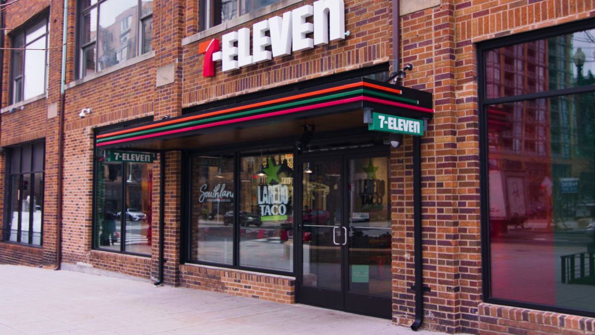 7-Eleven expands lab stores