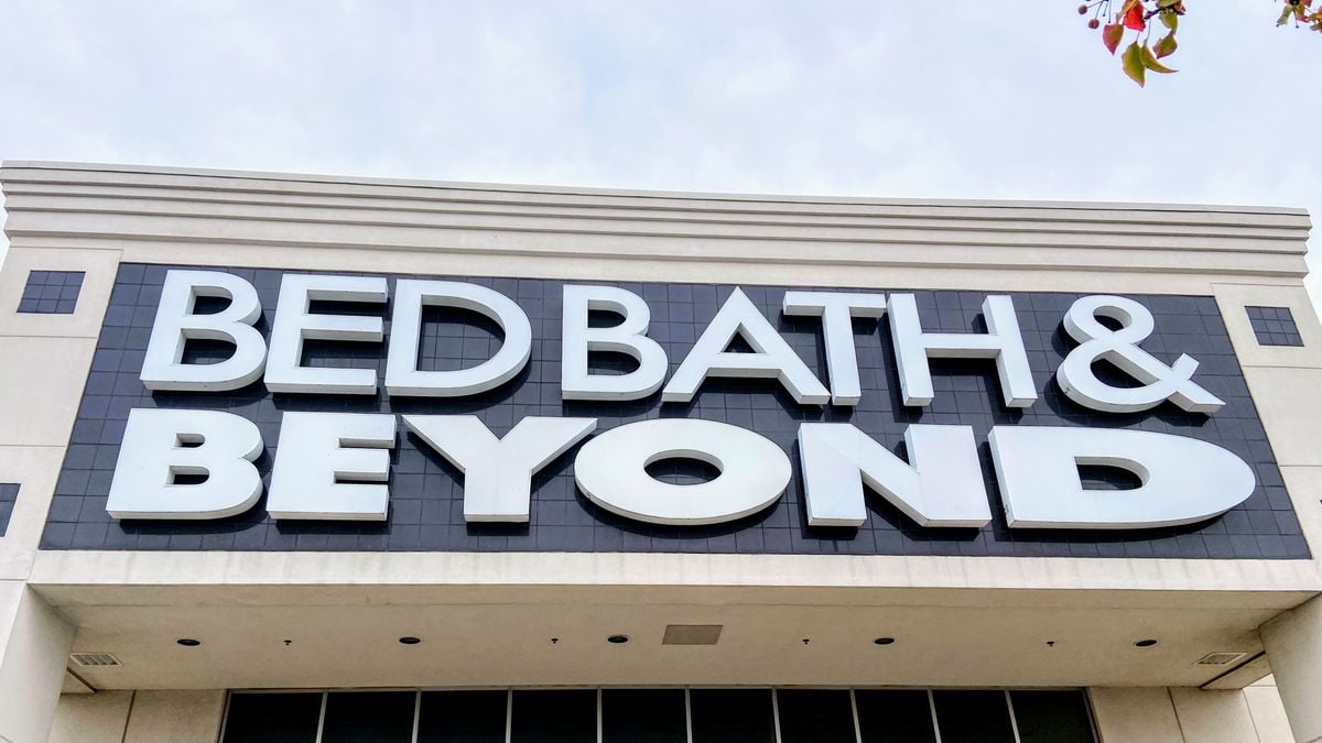 A gray and white Bed Bath & Beyond store.